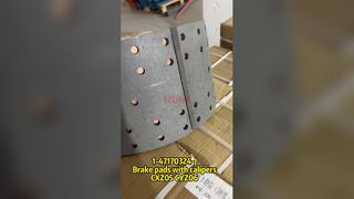 1-47170324-0 সামনের ব্রেক জুতা 1471703240 ISUZU CXZ এর জন্য উপযুক্ত