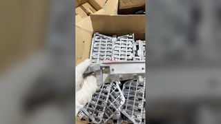 ISUZU NKR-এর জন্য স্টেপ প্লেট 8-97859997-0